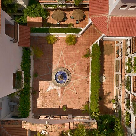 One Beach Street Zona Romantica Пуэрто-Вальярта Экстерьер фото